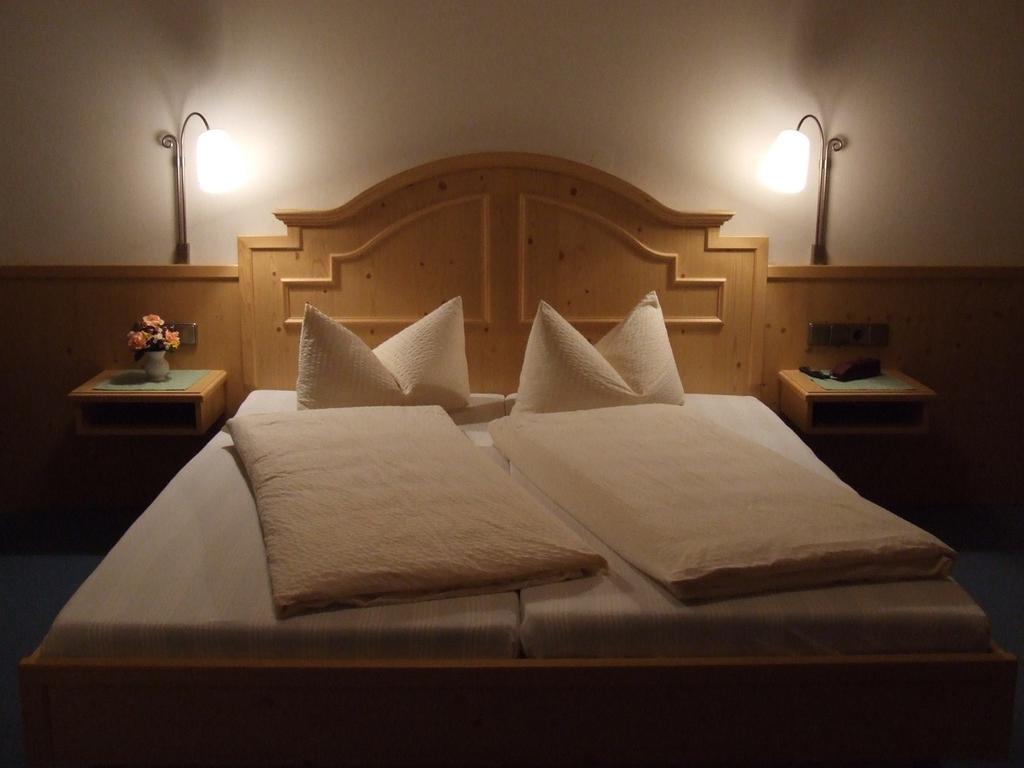 Hotel Drei Lilien Waldbrunn  Room photo