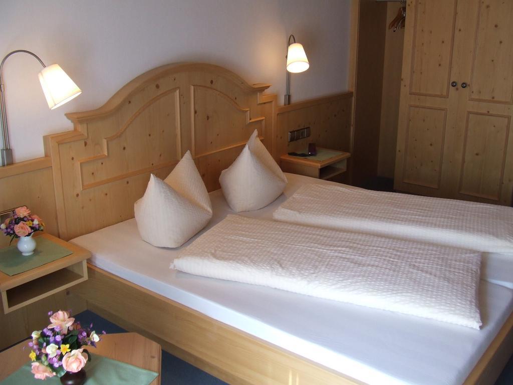 Hotel Drei Lilien Waldbrunn  Room photo